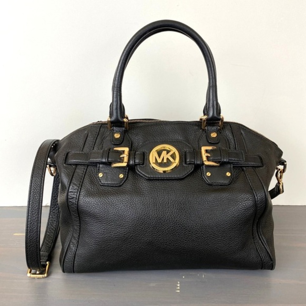 MICHAEL Michael Kors Pebble Leather Satchel Womens Bag Black‎ Crossbody Strap